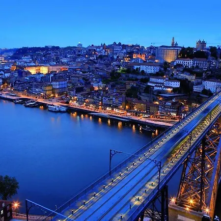 Hotel na wodzie Sleepboat Barco Porto