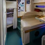 Botel Sleepboat Barco *