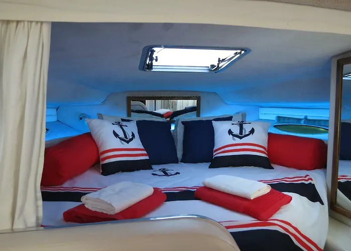 Botel Sleepboat Barco *